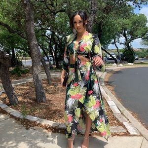 Express 2-Piece Floral Set